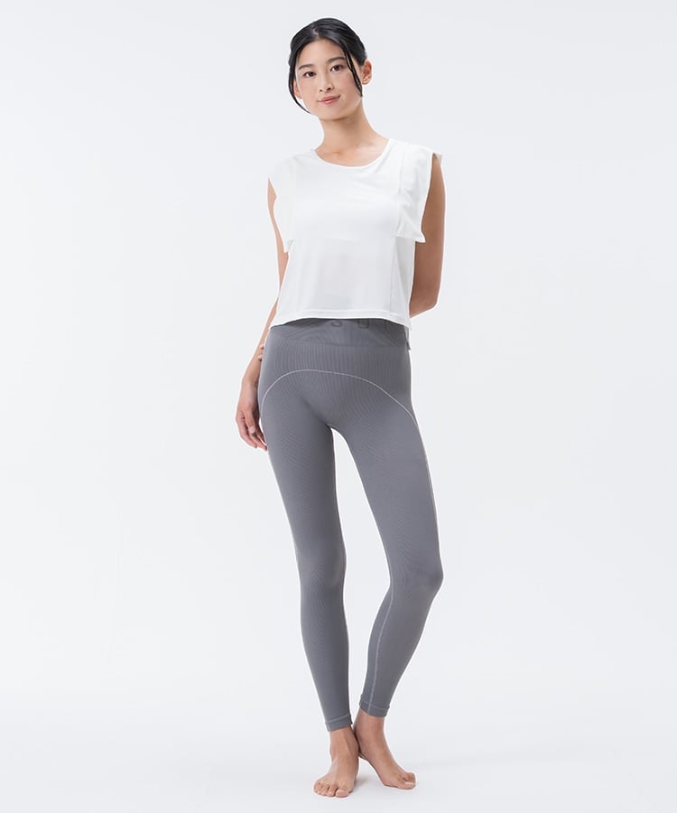 SUKALA】カップ付きウイングショルダートップス(S・M・Lサイズ