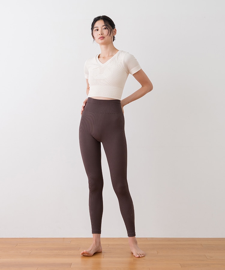 SUKALA】アクティブデイジートップス(XS・Sサイズ ライトベージュ