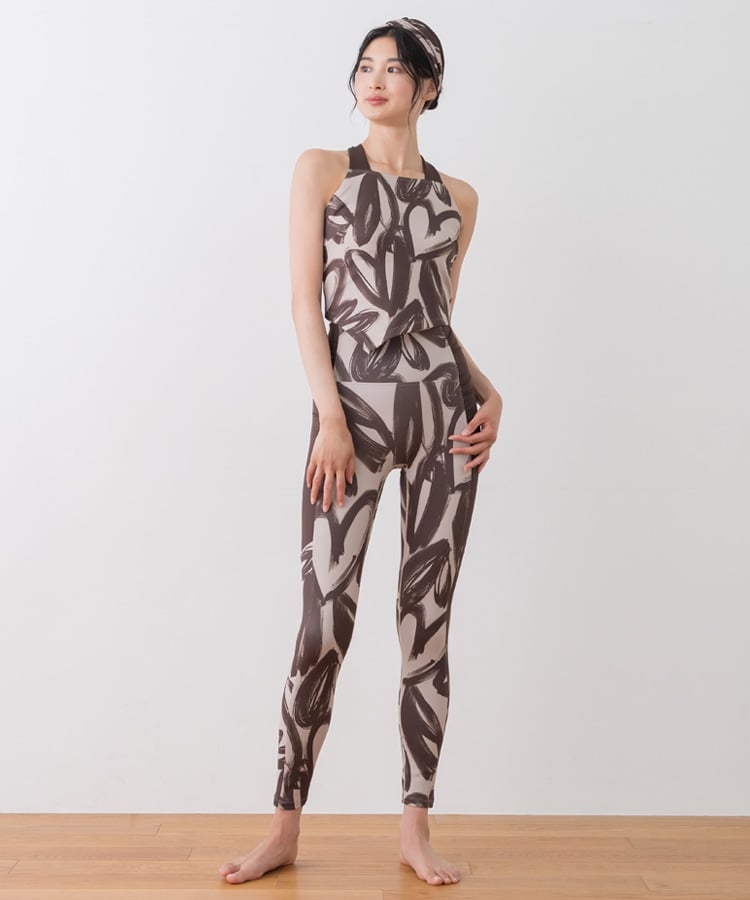 SUKALA】ハートプリントホルターネックブラトップ(XS・Sサイズ