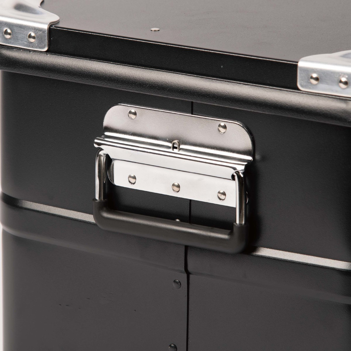 ブラック アルミコンテナボックス 50L -キャプテンスタッグ公式