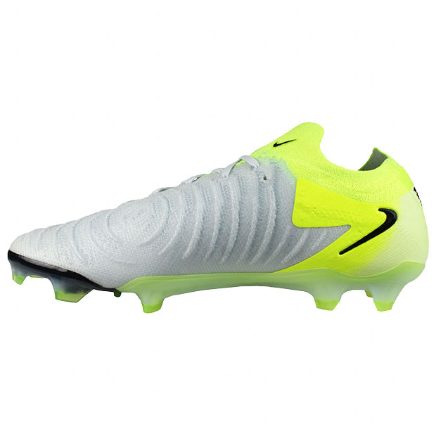 ファントム GX 2 エリート FG メタリックシルバー×ブラック | ゲキサカ