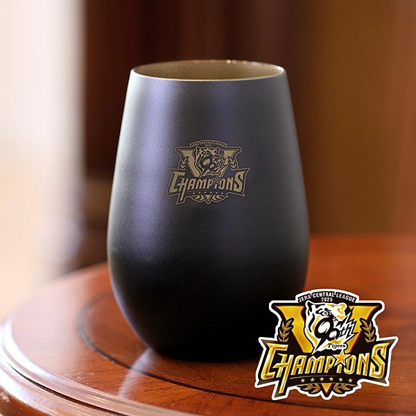 阪神タイガース 2025 JERA セ・リーグ優勝記念 タンブラー Black Gold