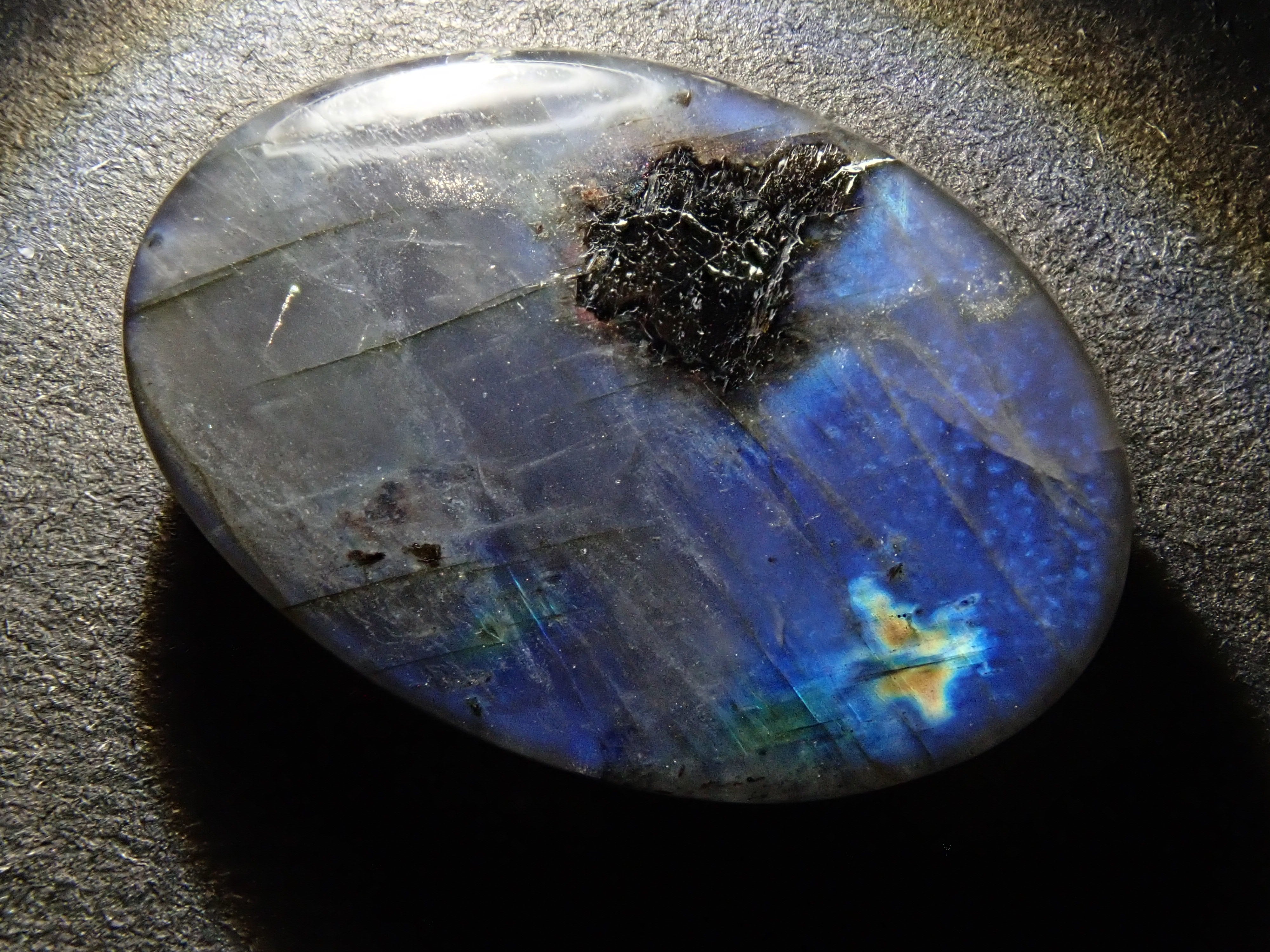 1/31 22時販売】フィンランド産ラブラドライト（スペクトロライト