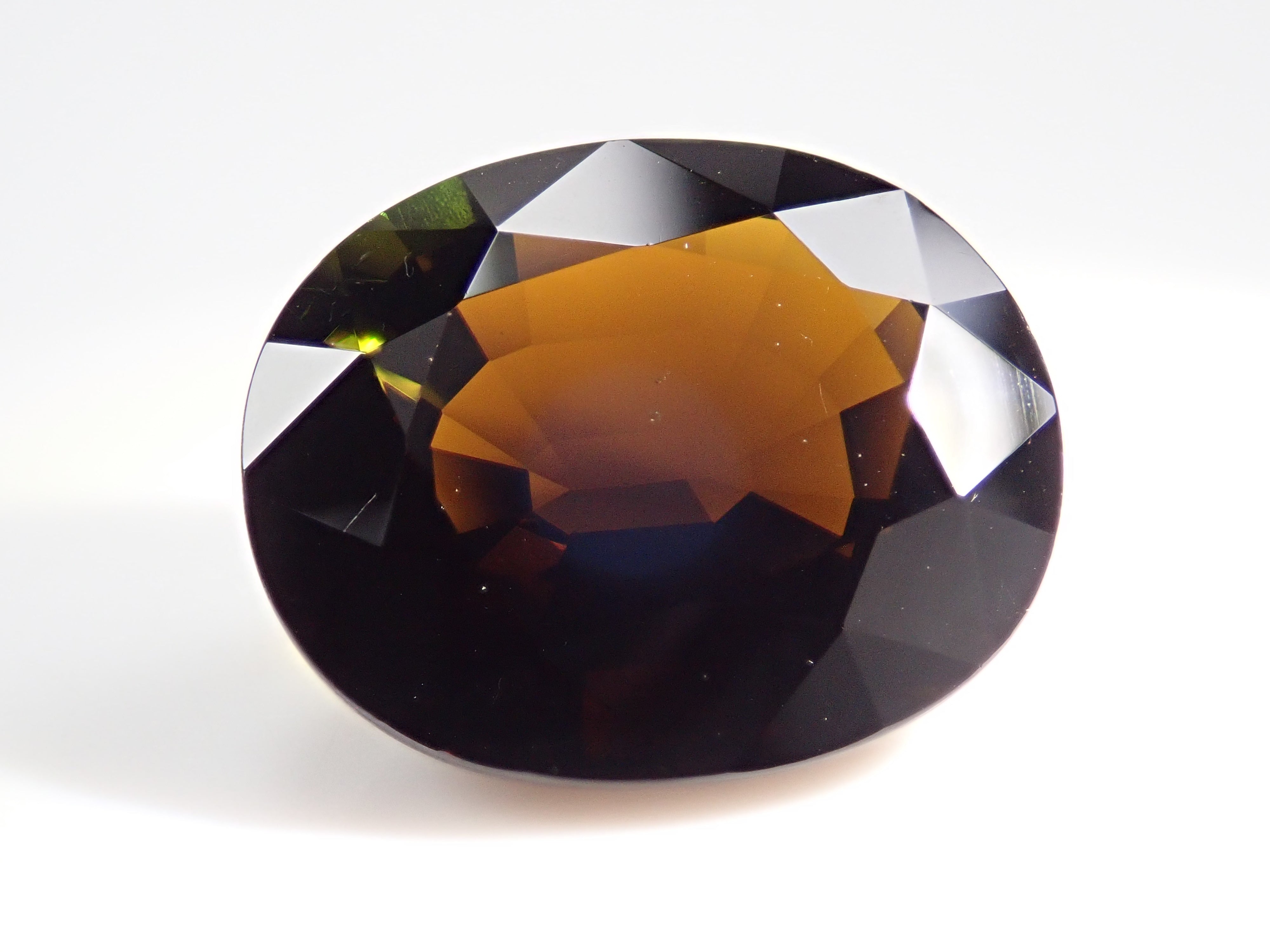 タンザニア産カラーチェンジクロムトルマリン 13.194ctルース 中宝鑑