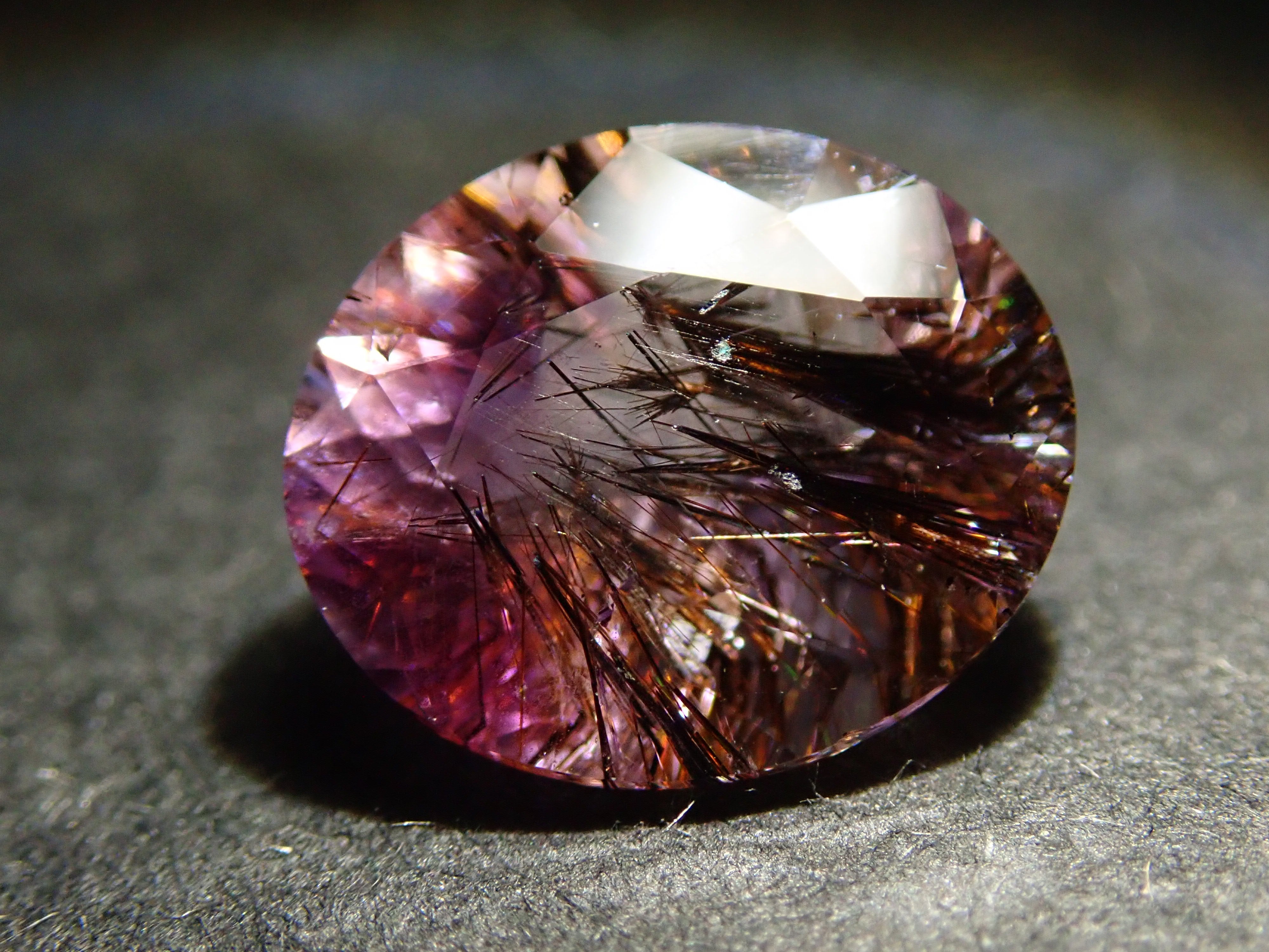 ブラジル産エレスチャルアメジスト 1.378ctルース