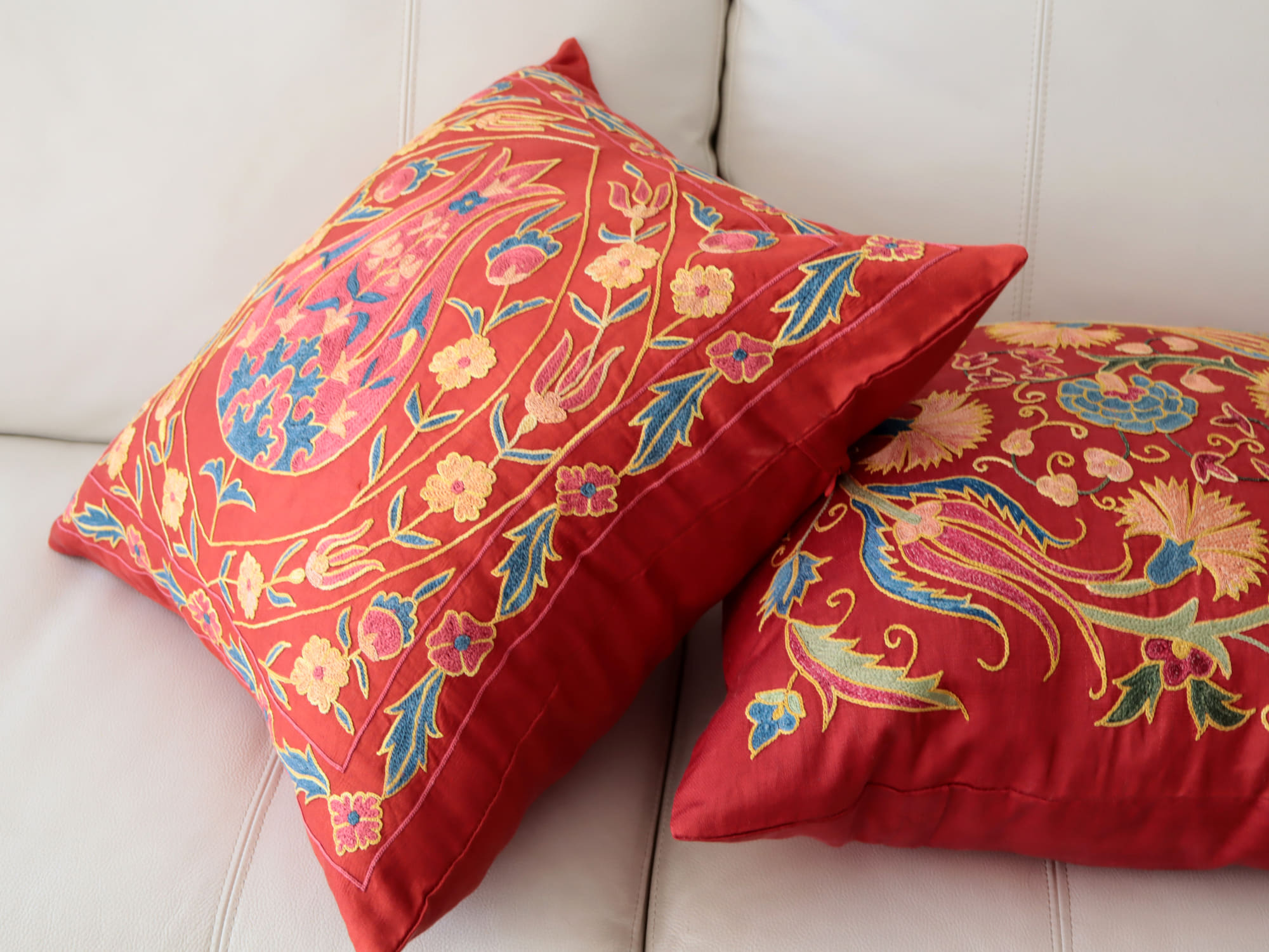 キリムスタイル / クッションカバー 50cm シルク スザンニ刺繍47×48cm