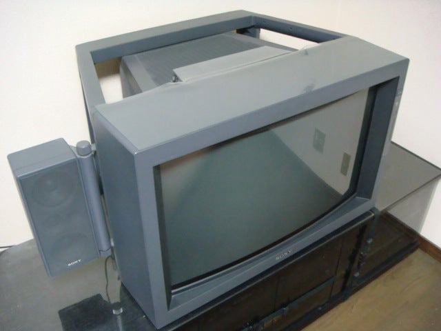 SONY PROFEEL16×9 KX－32HV50 | 八畳間で楽しむ