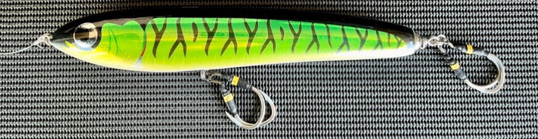 カーペンター30周年 限定ルアー | カーペンタールアー、ロッド研究室