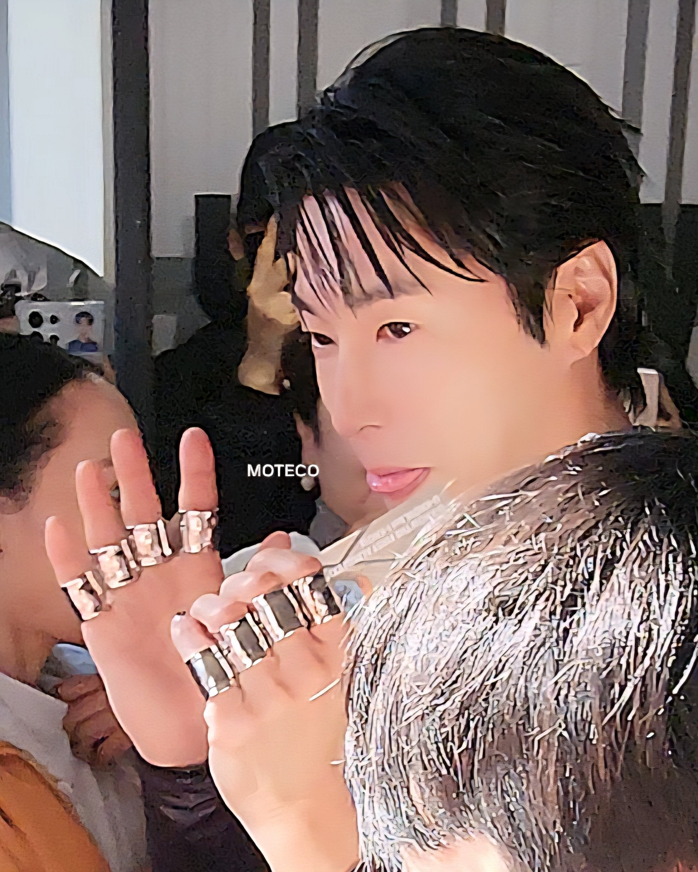 衣装のまま展示会に来たユノが素敵すぎる..♡ | 東方神起ブログ