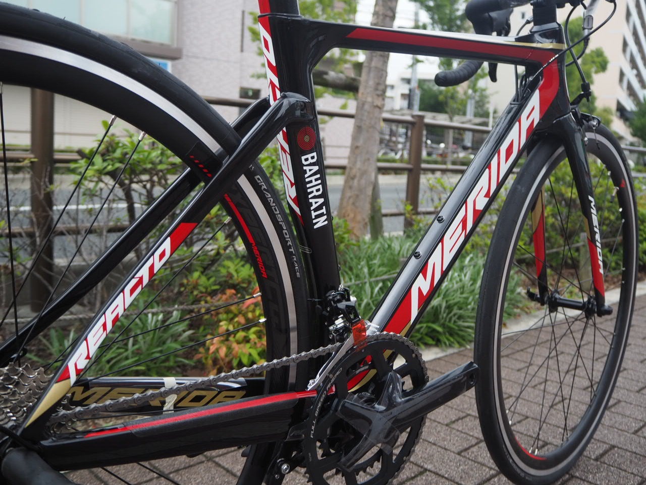 MARIDAの2019年式REACTO4000 バーレーンメリダカラーが入荷しました