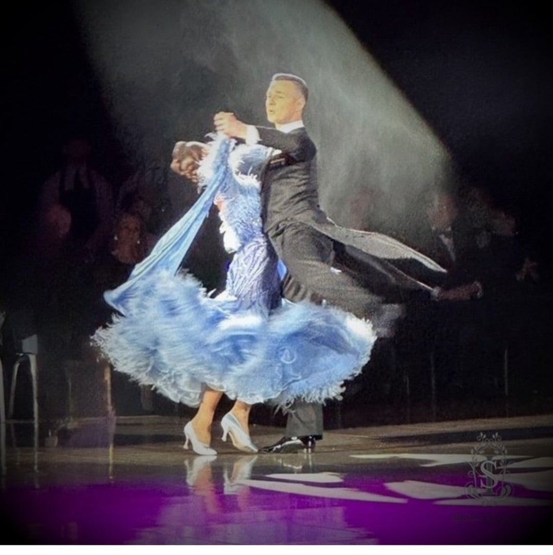 ヨーロッパハイブランドドレスセレクトショップ CARITES（カリテス