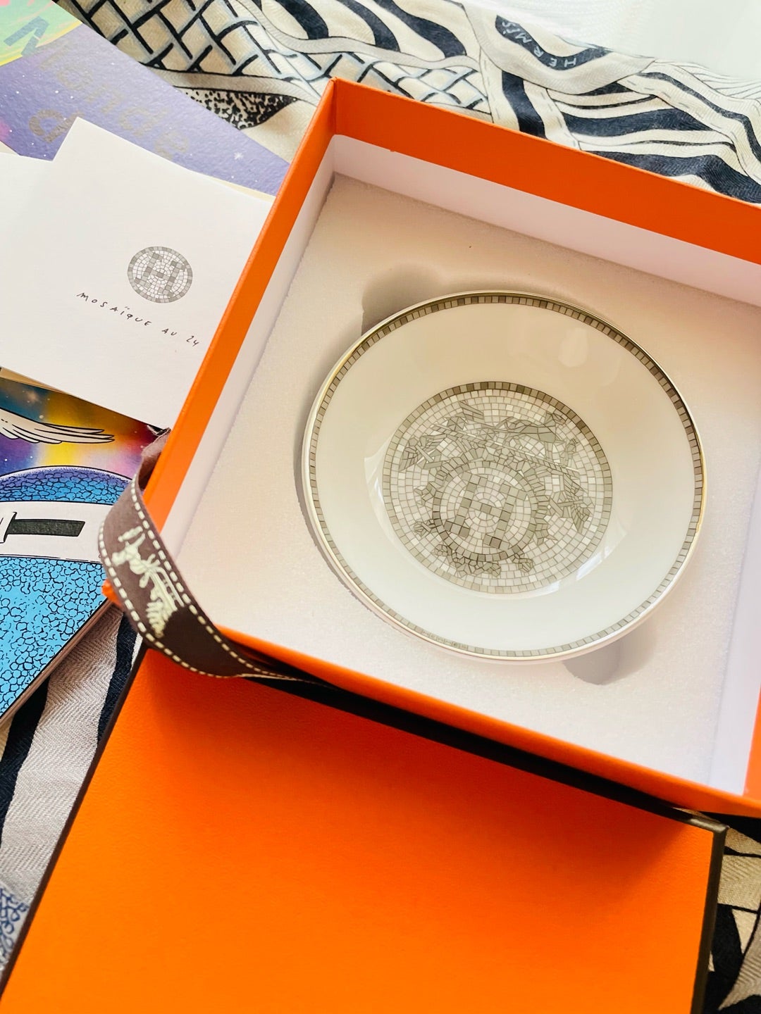 エルメスのプレートを、シルバーアクセサリートレイに #最近撮った写真