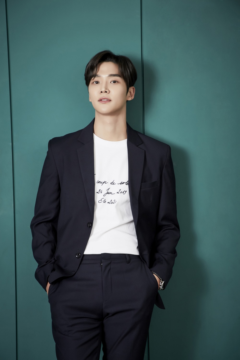 ドラマ『偶然見つけたハル』で時の人に！ 新星演技ドル、ロウン（#SF9