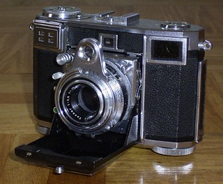 Contessa 35 - Camera-wiki.org - The free camera encyclopedia