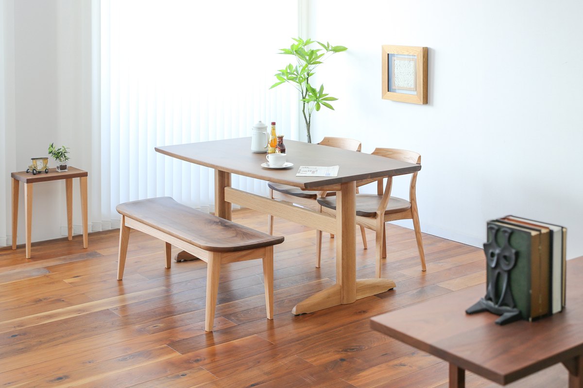 ibata直営 Sign サイン テーブル/ラウンド型/帆立脚｜TABLE｜飛騨の