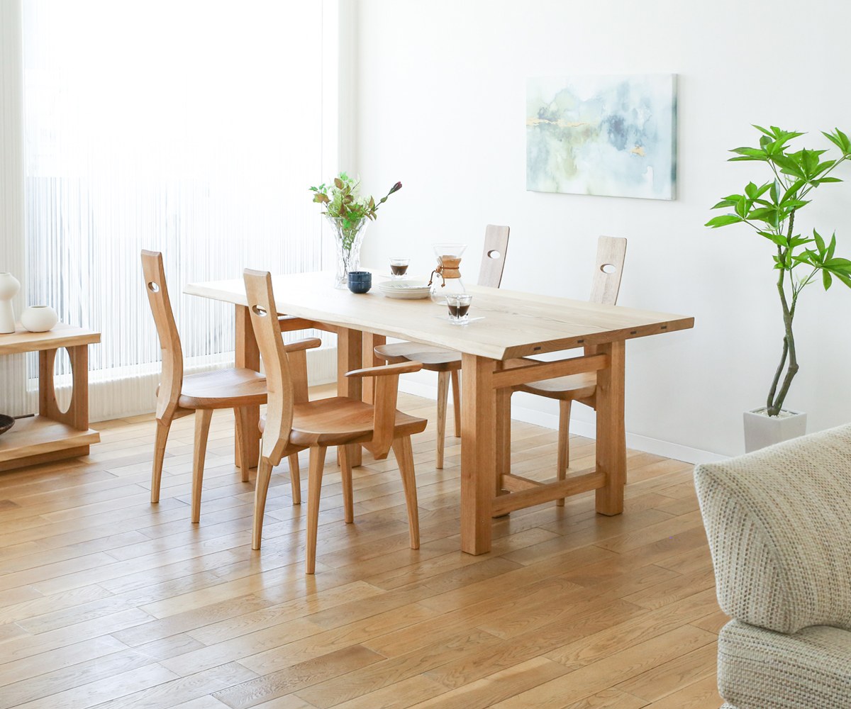 飛騨の匠工房 ダイニングテーブル 山型脚 | 【公式】飛騨の家具『株式