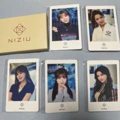 NiziU トレカセット - メルカリ