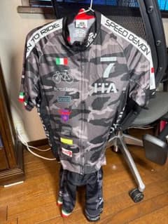 7ITA ARMY Ⅲ JERSEYサイクリングジャージとビブショーツのセット