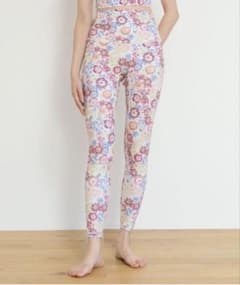 SUKALA】エンブロイダリープリントレギンス Mサイズ - メルカリ