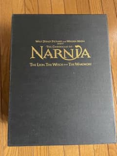 ナルニア国物語 世界に100個 シリアルナンバー付き衣装ダンス - メルカリ