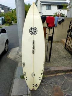 値下げ 最終！！ エリックアラカワ サーフボード 6.1 - メルカリ