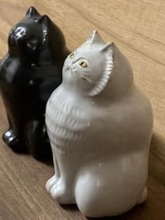 波佐見焼 ネコ オブジェ 置き物 白猫 黒猫 ペア ツインキャット 新品未