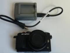 OLYMPUS E-PL6 Zuico14-42mm ミラーレス 手振れ補正不可 - メルカリ