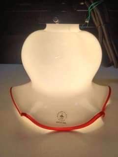 北一硝子 乳白色 赤 縁取り フリル形 吊り下げ ペンダント ランプ