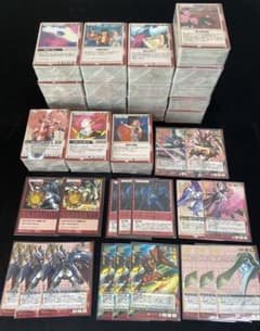 ガンダムウォー カード 赤 まとめ売り ⑧約2100枚 十字勲章など - メルカリ