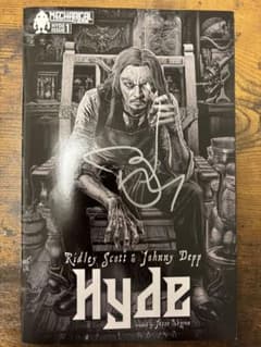 ジョニーデップ サイン入り Johnny Depp Hyde コミコン限定 - メルカリ