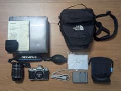 OLYMPUS OM-D E-M5 MarkIIフルセット シャッター回数311 - メルカリ