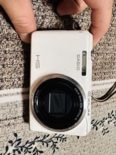 CASIO EXILIM HS ホワイト コンパクトデジタルカメラ - メルカリ
