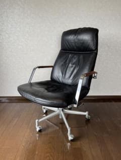 レザーハイバックチェア モビリア社 - メルカリ