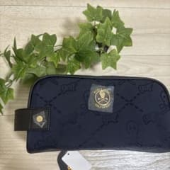 マークアンドロナ 非売品ポーチ 新品、未使用 タグ付 - メルカリ