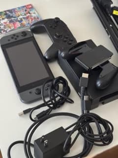 Nintendo Switch 本体 + コントローラー + 充電器 スマブラ - メルカリ