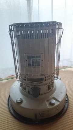 トヨトミ 自然通気形 開放式 石油ストーブ KSA-120B - メルカリ