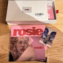 ROSÉ ROSIE iPhone16 ケース レッド フォトボード トレカ - メルカリ