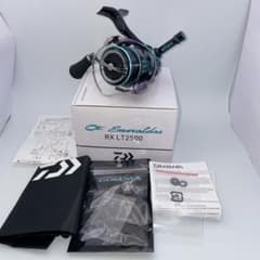 美品】ダイワ 23 エメラルダス RX LT2500 ゴメクサスリールスタンド