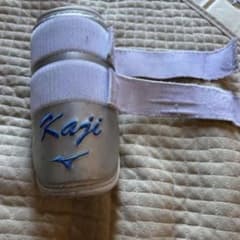 横浜DeNAベイスターズ梶原選手使用エルボーガード - メルカリ