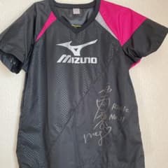 栗原恵選手のサイン入りウィンドブレーカー - メルカリ