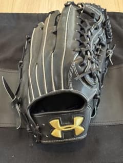 美品】アンダーアーマー 野球硬式グラブ 外野手用 黒 (1300671