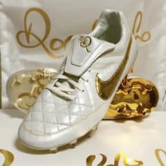 世界3000足限定 2015年発売 ティエンポレジェンド5 FG ロナウジーニョ