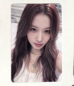 TWICE サナ THISISFOR yizhiyu ヨントン トレカ B - メルカリ