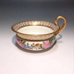 セーブル Sevres 1824-30年頃 金彩花のガーランド ティーカップ - メルカリ