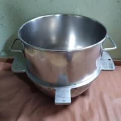 業務用 ミキサーボウル 外径サイズ約：直径31X高さ31㎝ 混合機 - メルカリ