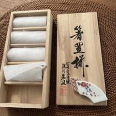 未使用品】宮内庁御用達 深川製磁 箸置5客 金彩扇岩梅 - メルカリ