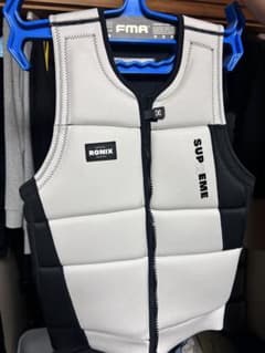 RONIX SUPREME ライフジャケット グレー/ブラック - メルカリ