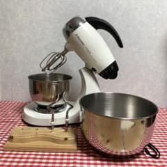 未使用⭐︎エレクトロラックス ミックスマスター スタンドミキサー 白