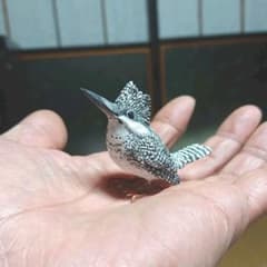 小さなバードカービング ヤマセミ 野鳥 木彫り - メルカリ