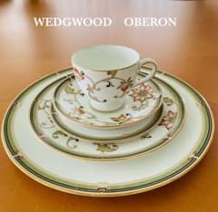 ウェッジウッド オベロン ティーカップ＆ソーサー プレートセット